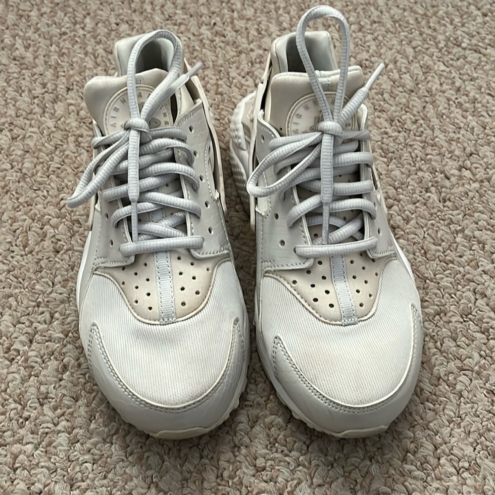 Nike Huarache Sneakers
